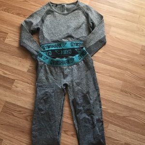 Gym shark outfit